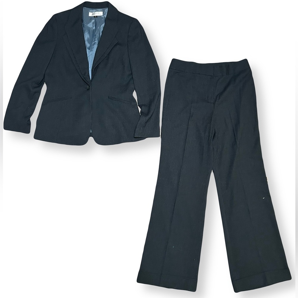 Tahari / Arthur S Levine Dark Blue & Black Pantsuit size 10 Blazer & Trousers